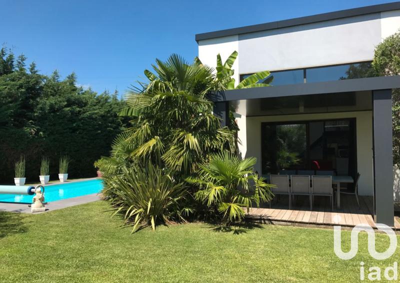 Maison de maîtres - 238 m² - 5 pièces
