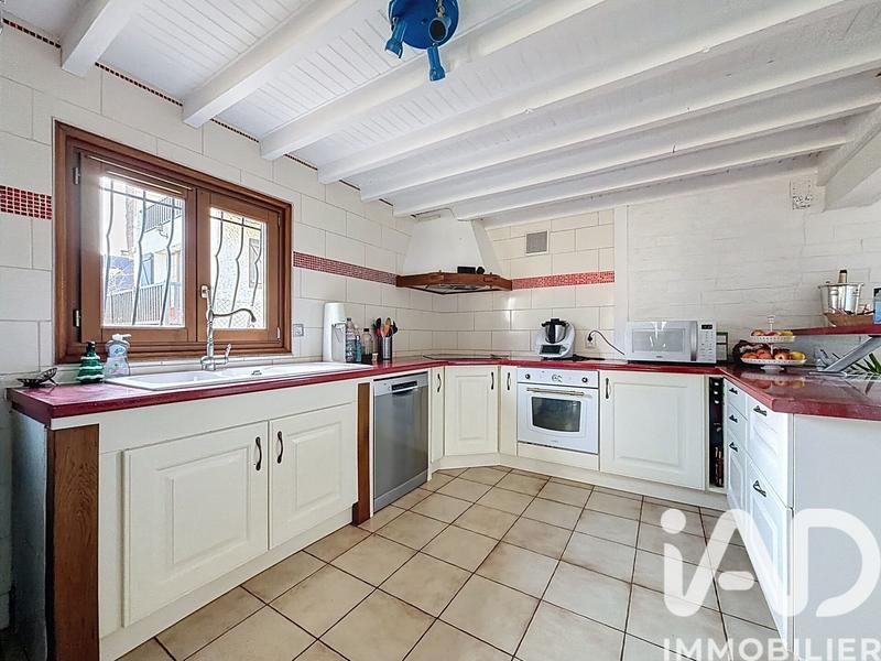 Maison - 100 m² - 6 pièces