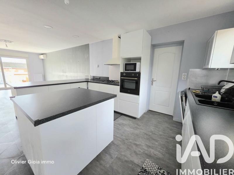 Maison - 245 m² - 7 pièces