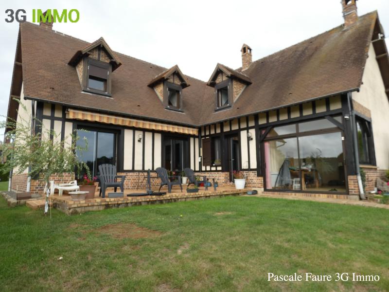 Maison traditionnelle - 197 m² - 10 pièces