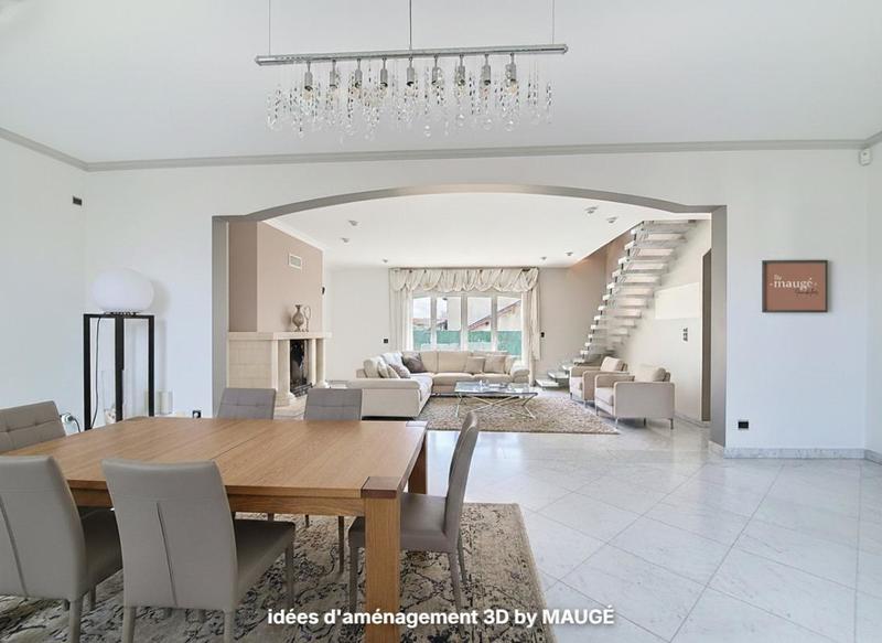 Maison - 227 m² - 5 pièces