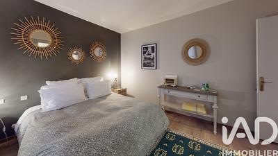 Maison de village - 220 m² - 9 pièces