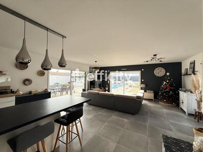 Maison - 127 m² - 5 pièces