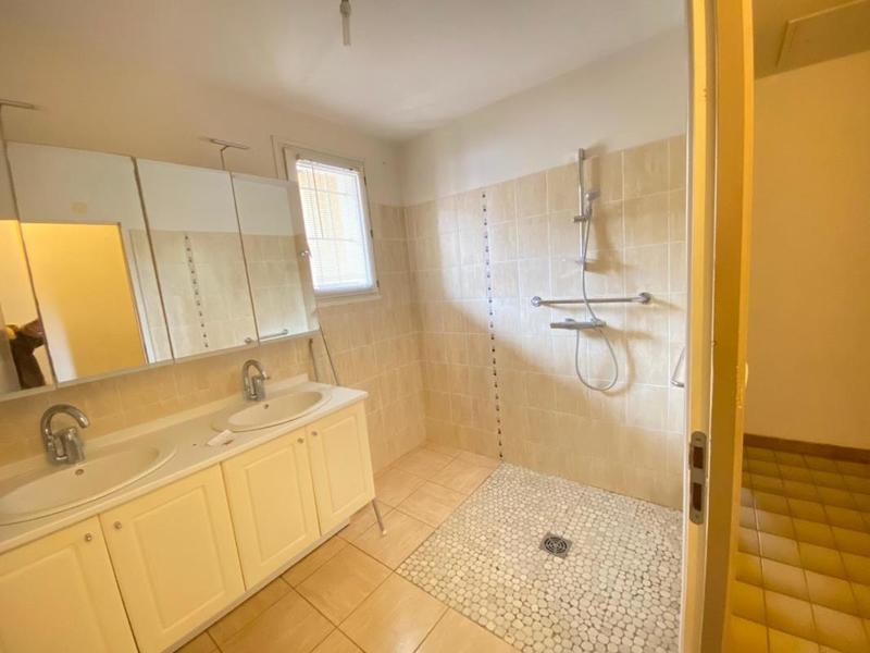 Villa - 166 m² - 6 pièces