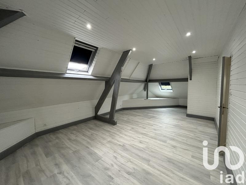 Maison - 216 m² - 8 pièces