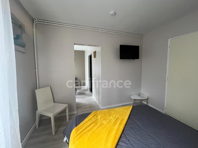 Maison - 472 m² - 15 pièces