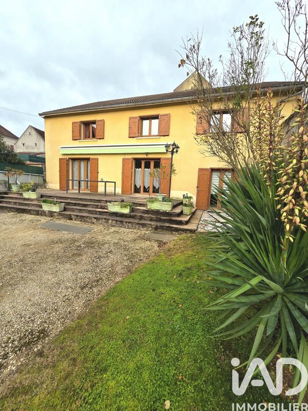 Maison de village - 193 m² - 6 pièces