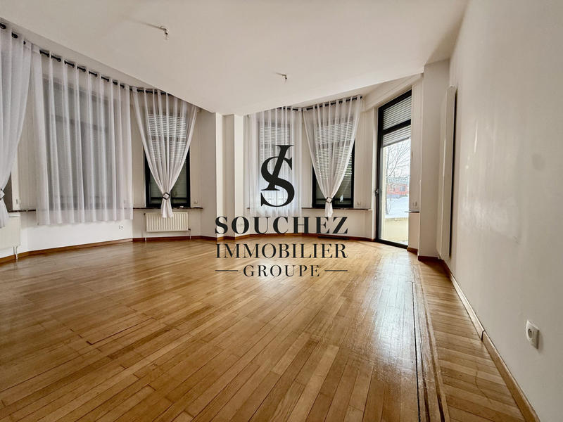 Appartement - 120 m² - 7 pièces