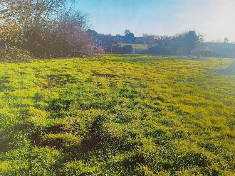 Terrain constructible - 1 500 m²