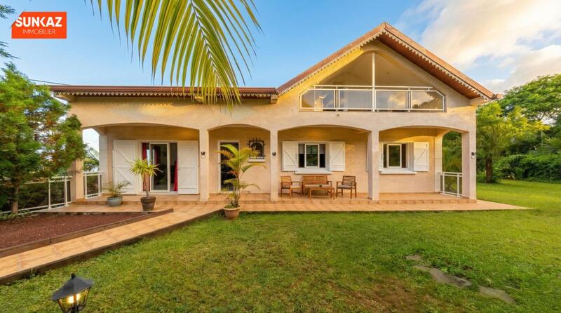 Maison - 200 m² - 5 pièces