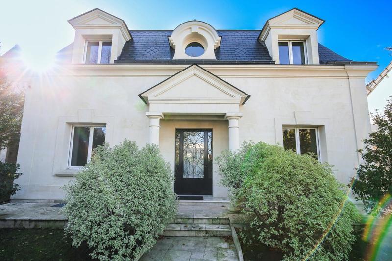 Villa - 192 m² - 6 pièces