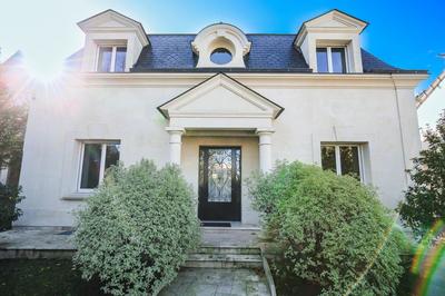 Villa - 192 m² - 6 pièces