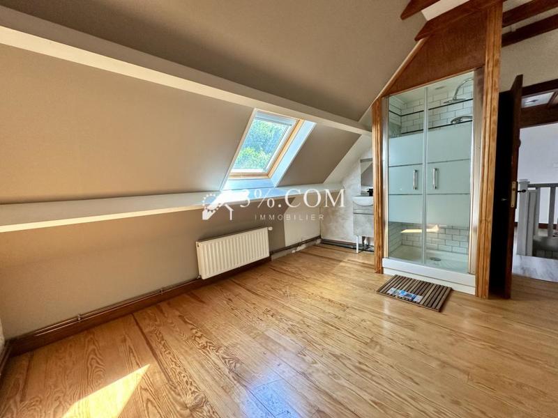 Maison - 169 m² - 8 pièces