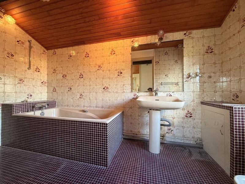 Villa - 168 m² - 7 pièces