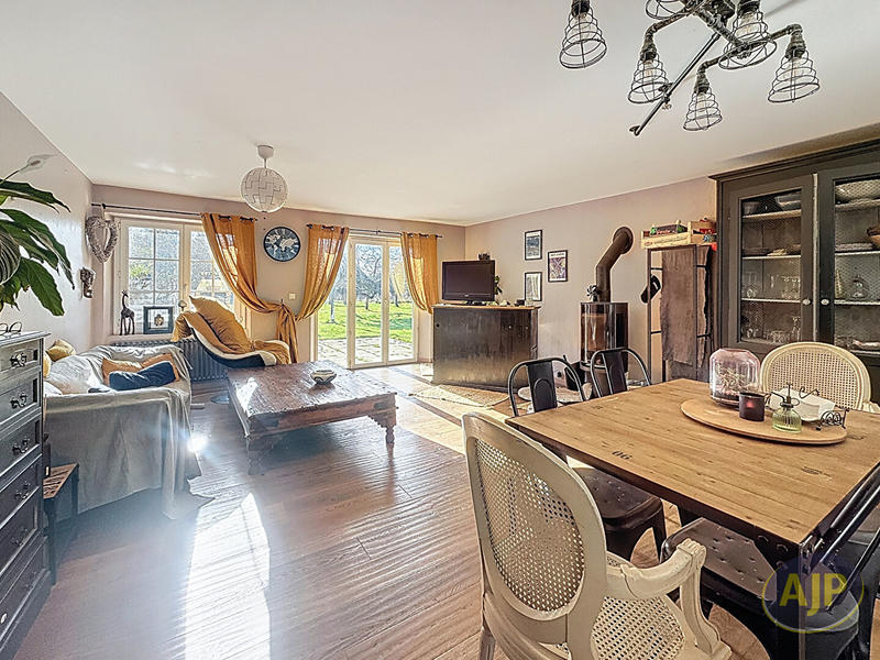 Maison - 175 m² - 8 pièces