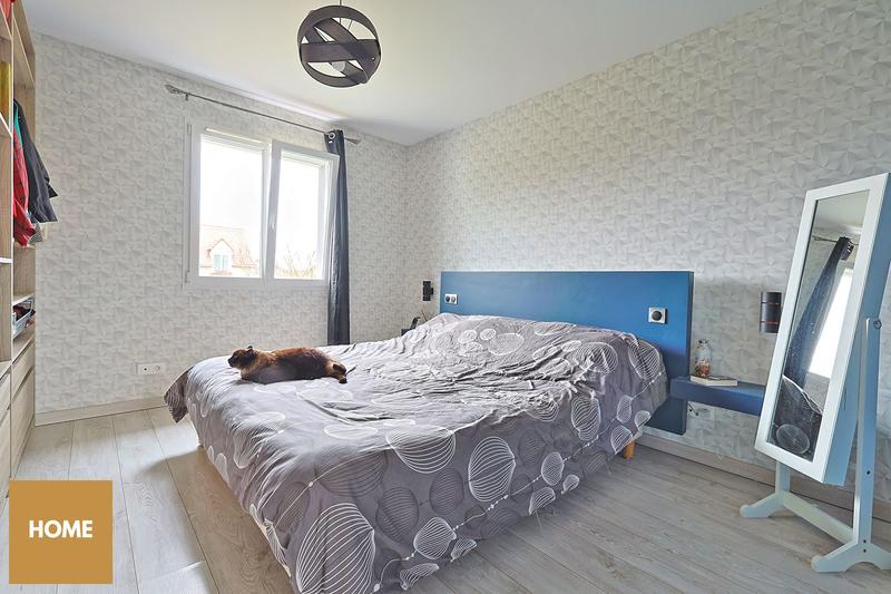 Maison - 212 m² - 7 pièces