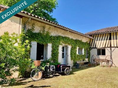 Maison - 335 m² - 10 pièces