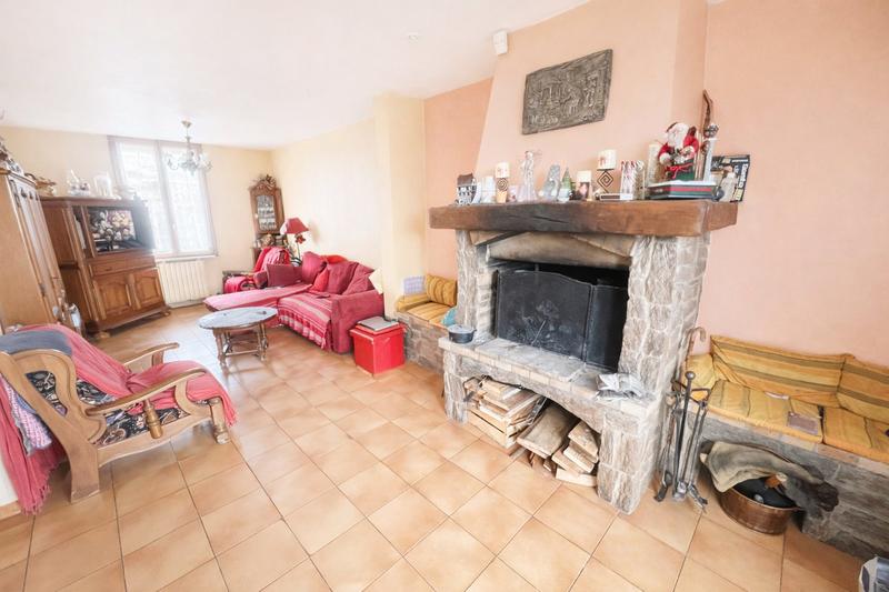Maison - 136 m² - 6 pièces