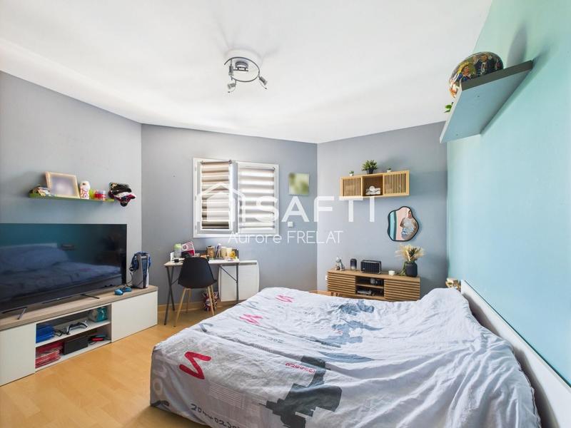 Maison - 174 m² - 5 pièces