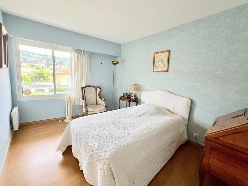 Appartement - 86 m² - 4 pièces