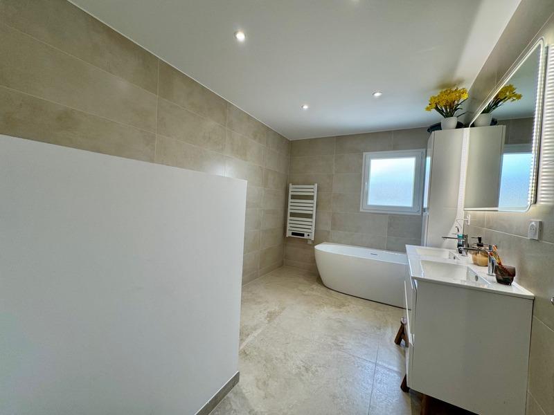 Maison - 130 m² - 6 pièces