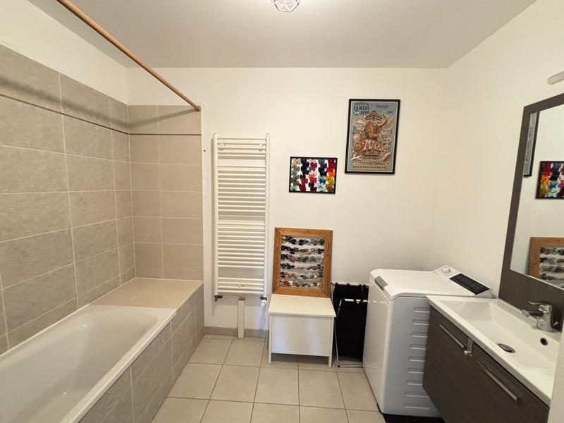 Appartement - 77 m² - 4 pièces