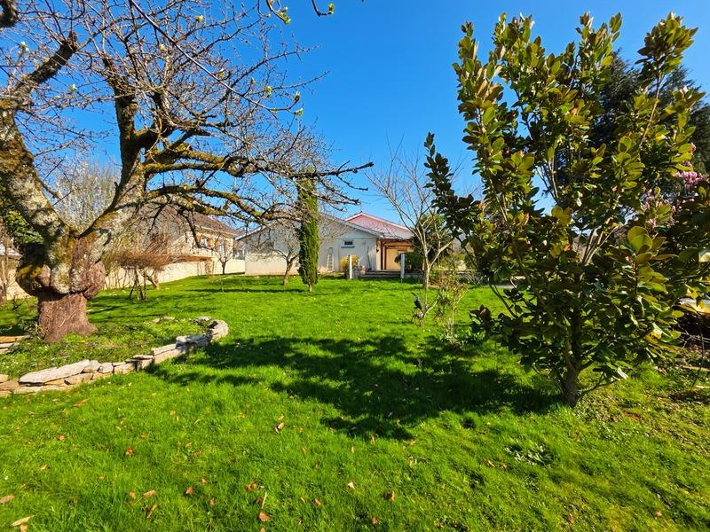 Maison - 157 m² - 7 pièces