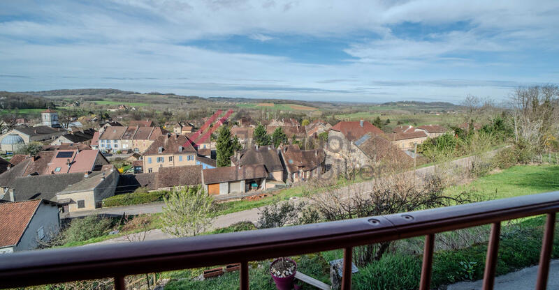 Maison - 149 m² - 6 pièces