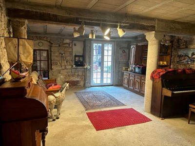 Maison - 200 m² - 6 pièces