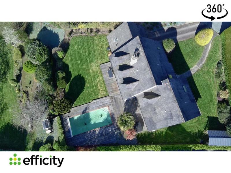 Pavillon - 260 m² - 10 pièces