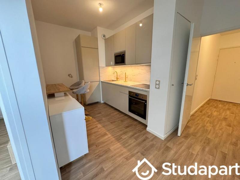 Chambre - 11 m² - 1 pièce