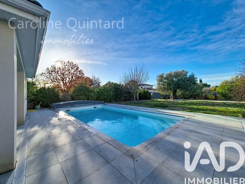 Maison - 202 m² - 5 pièces