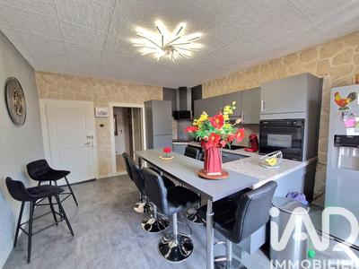 Maison - 217 m² - 8 pièces