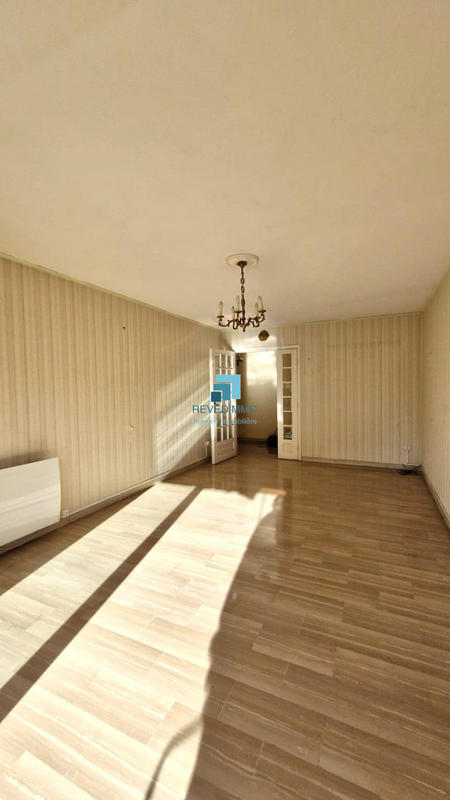 Appartement - 93 m² - 4 pièces