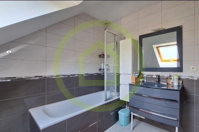 Maison - 75 m² - 4 pièces