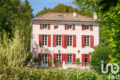 Bastide - 360 m² - 12 pièces