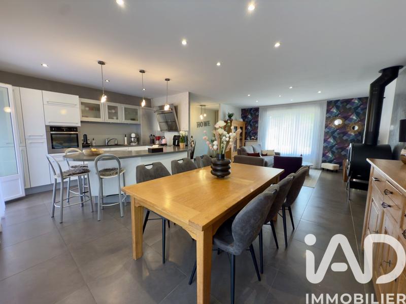 Maison - 100 m² - 5 pièces