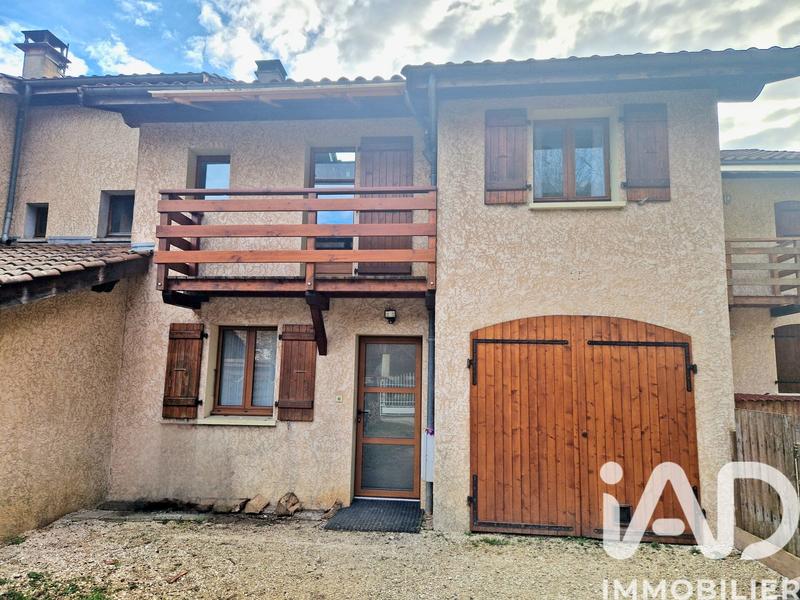 Maison - 94 m² - 7 pièces