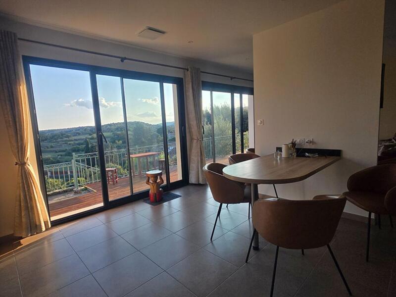 Villa - 87 m² - 4 pièces