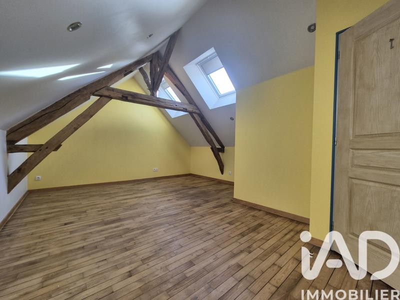 Maison - 239 m² - 7 pièces