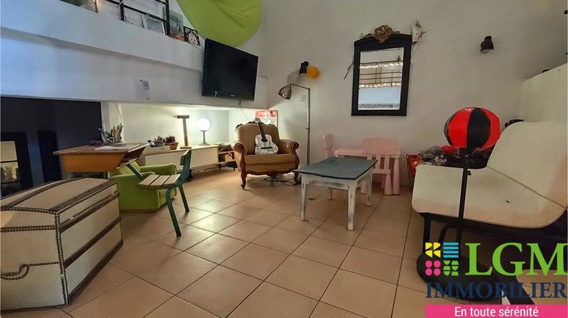 Maison ancienne - 227 m² - 6 pièces