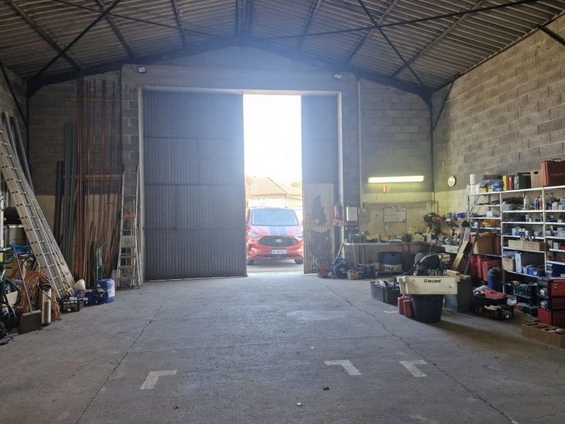 Local commercial - 210 m²