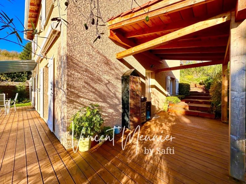 Maison - 140 m² - 7 pièces