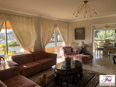 Appartement - 123 m² - 5 pièces