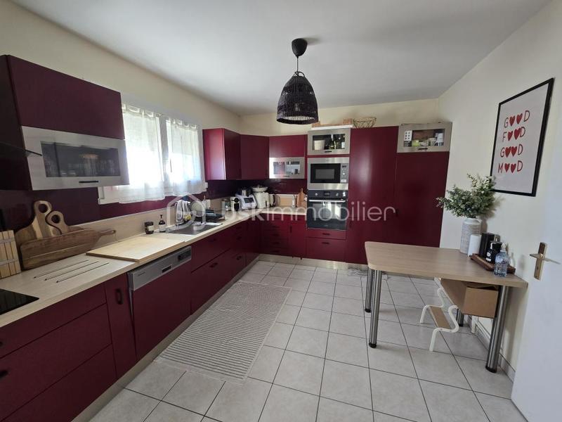 Propriété - 135 m² - 5 pièces