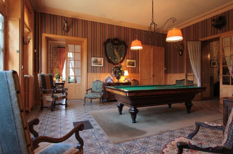 Manoir - 930 m² - 26 pièces