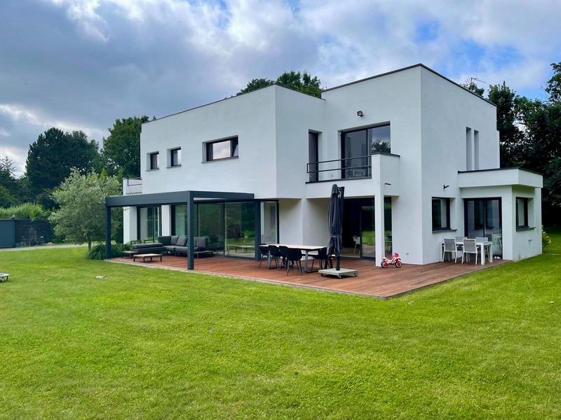 Villa - 282 m² - 8 pièces