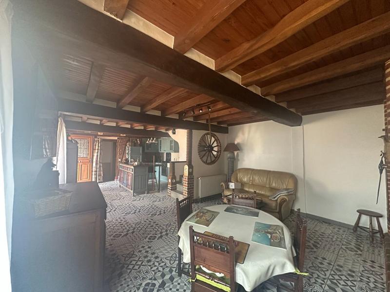 Maison - 93 m² - 5 pièces