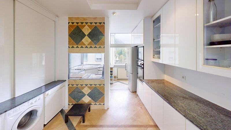 Appartement - 112 m² - 4 pièces