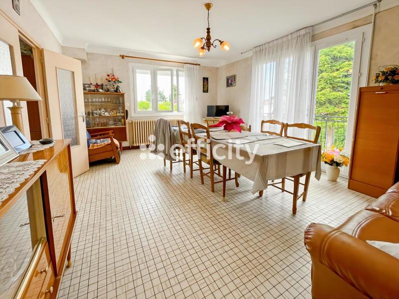 Maison - 107 m² - 5 pièces